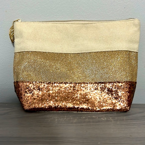 Clarins Handbags - Clarins Make-Up, Travel Bag